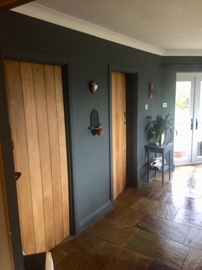 Efail Y Garn Bed and Breakfast Swansea Buitenkant foto